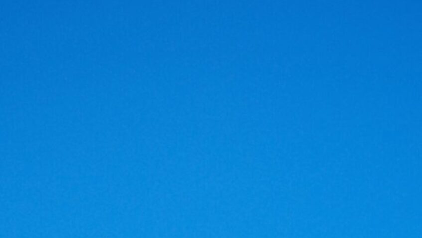 Das ungestörte Blau des Himmels